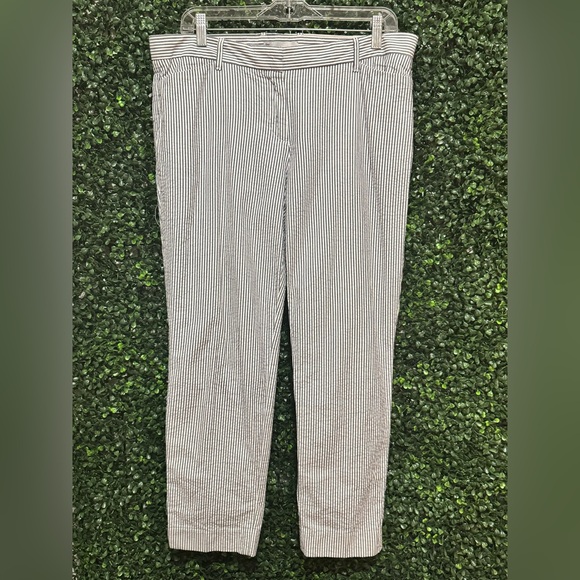 GAP Pants - GAP WOMEN'S SLIM CROP SEERSUCKER PANTS